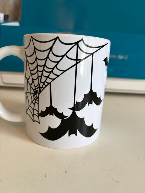 15 ounce Halloween mug