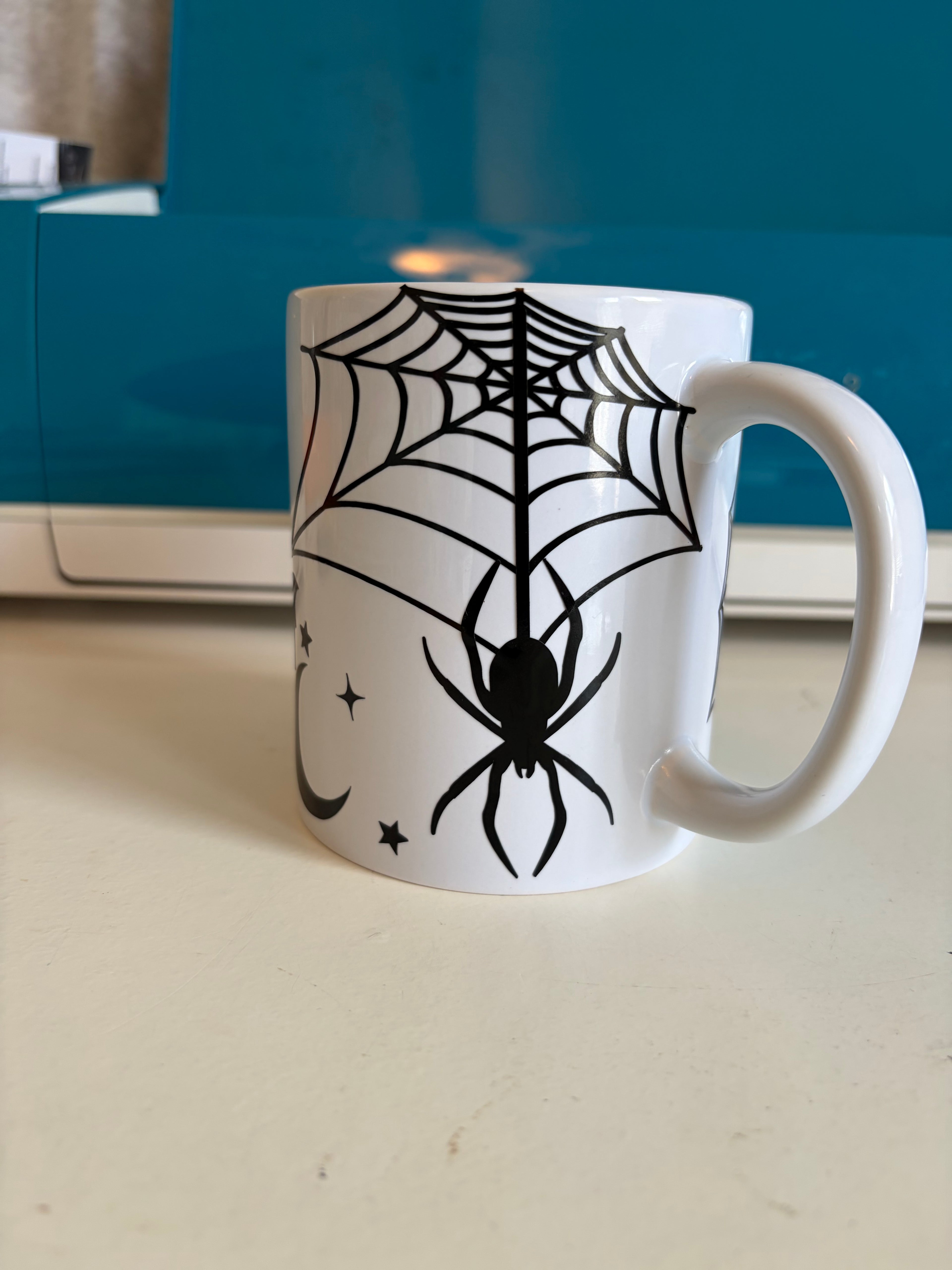 15 ounce Halloween mug